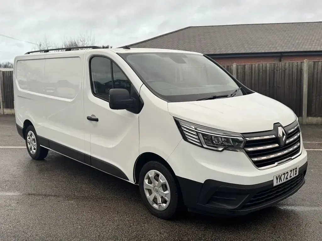 Used Renault Trafic Business 2022 White MPV