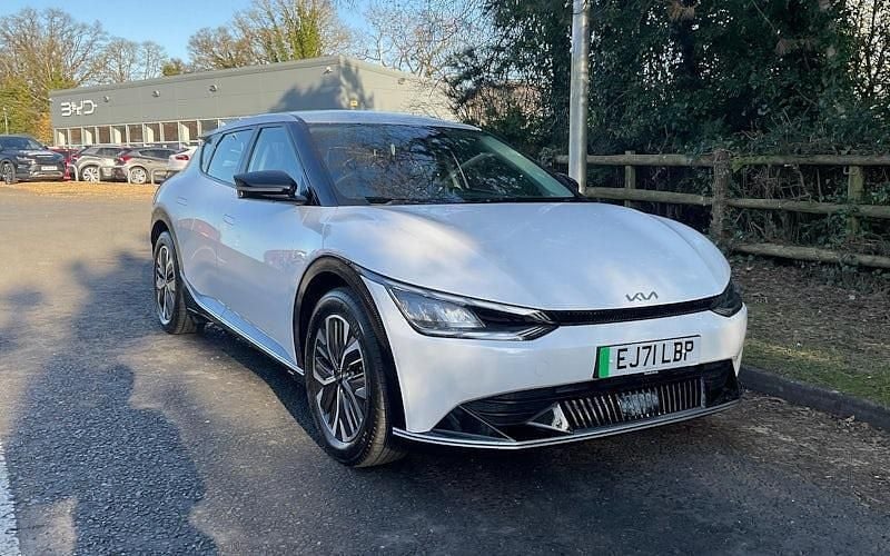 Used 2024 Kia EV6 Air SUV | £19,768 (Super price) - Image 1/4