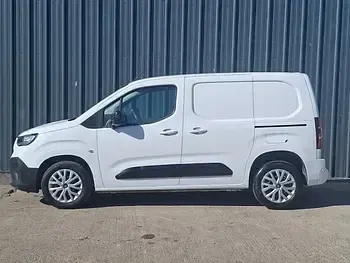 Usado Fiat Doblò 2024 Branco Monovolume