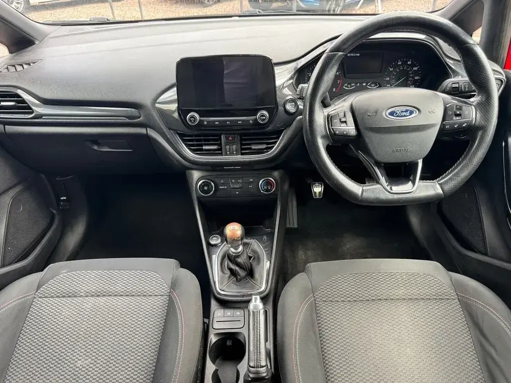 Used Ford Fiesta ST-Line 100 HP (73 kW) 2018 Red Hatchback