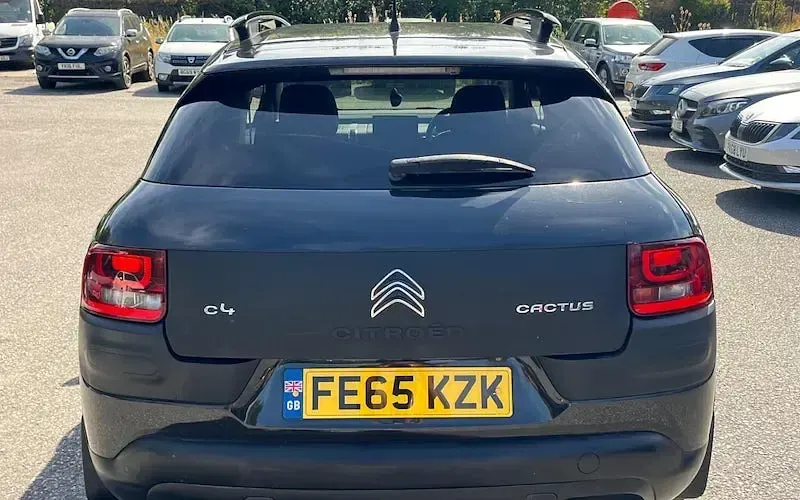Used Citroën C4 Flair 99 HP (72 kW) 2015 Black SUV
