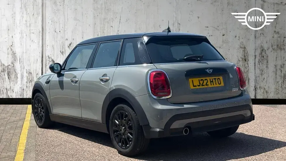 Used Mini Cooper Classic 134 HP (98 kW) 2022 Grey Hatchback
