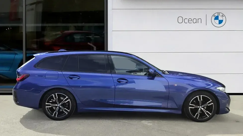 Used BMW 320 M Sport 181 HP (133 kW) 2024 Blue Estate