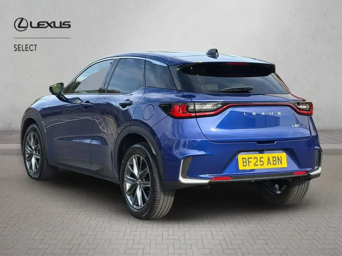 Used Lexus LBX 136 HP (100 kW) 2025 Blue SUV