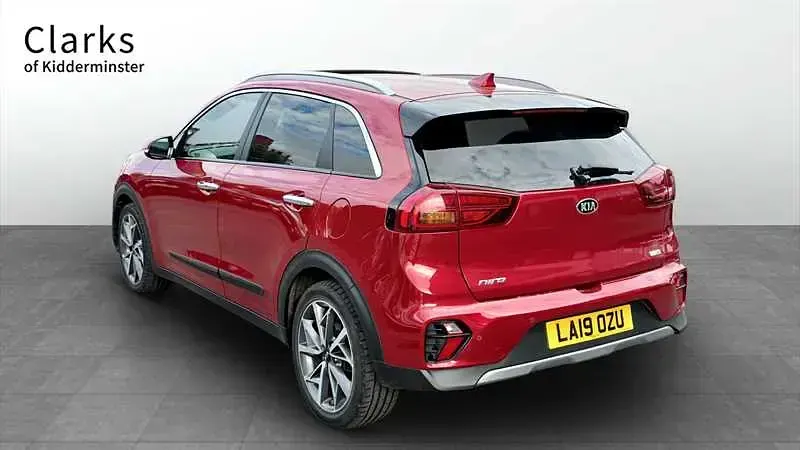 Used Kia Niro 141 HP (103 kW) 2019 Red SUV