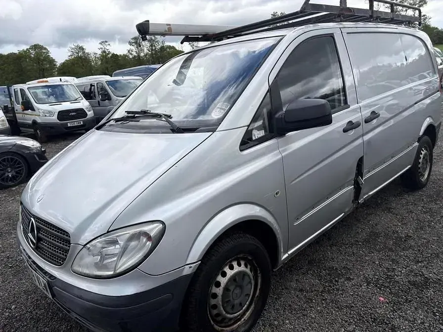 Usado Mercedes Vito 2009 Prateado Van