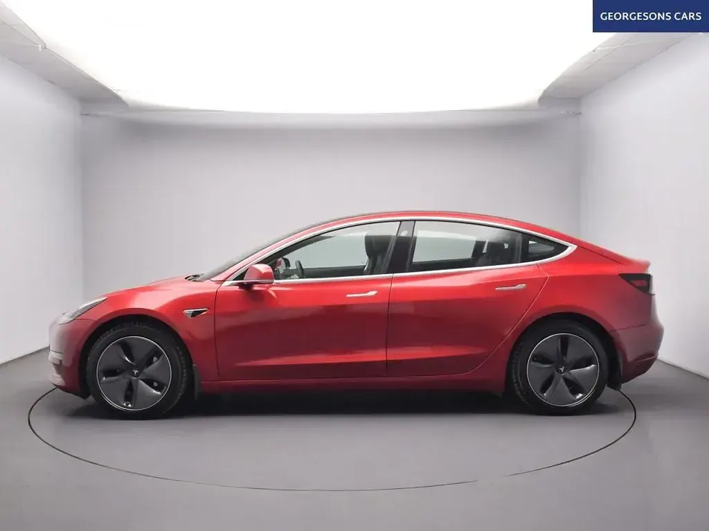 Used Tesla Model 3 254 kW (346 HP) 2019 Red Sedan