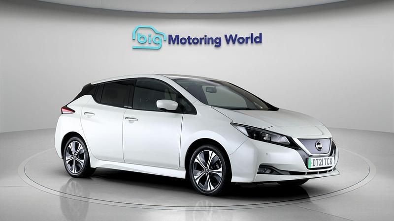 Used 2021 Nissan Leaf N-Connecta Hatchback | £9,700 (Fair price) - Image 1/4