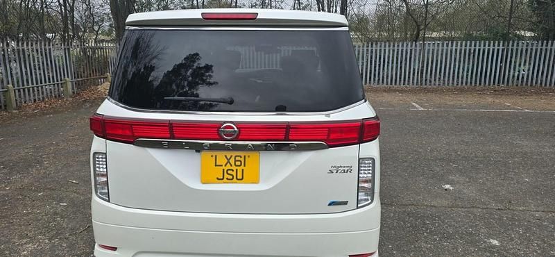 Used Nissan Elgrand 2022 White MPV
