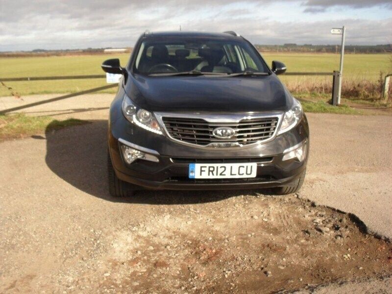 Black Used 2012 Kia Sportage 3 SUV | £6,495 (Expensive) - Image 1/4