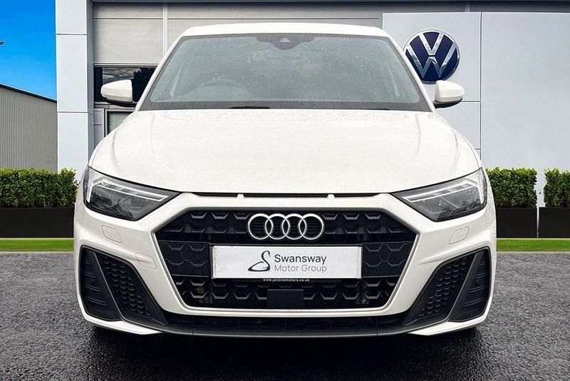 Used Audi A1 Sportback S-Line 150 HP (110 kW) 2023 White Hatchback