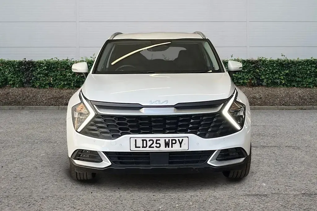 Used Kia Sportage 180 HP (132 kW) 2025 White SUV