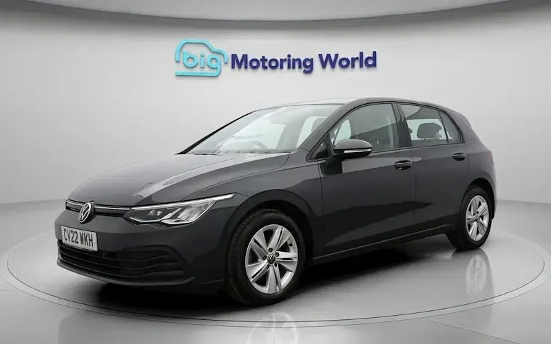 Used VW Golf VIII Life 131 HP (96 kW) 2024 Hatchback