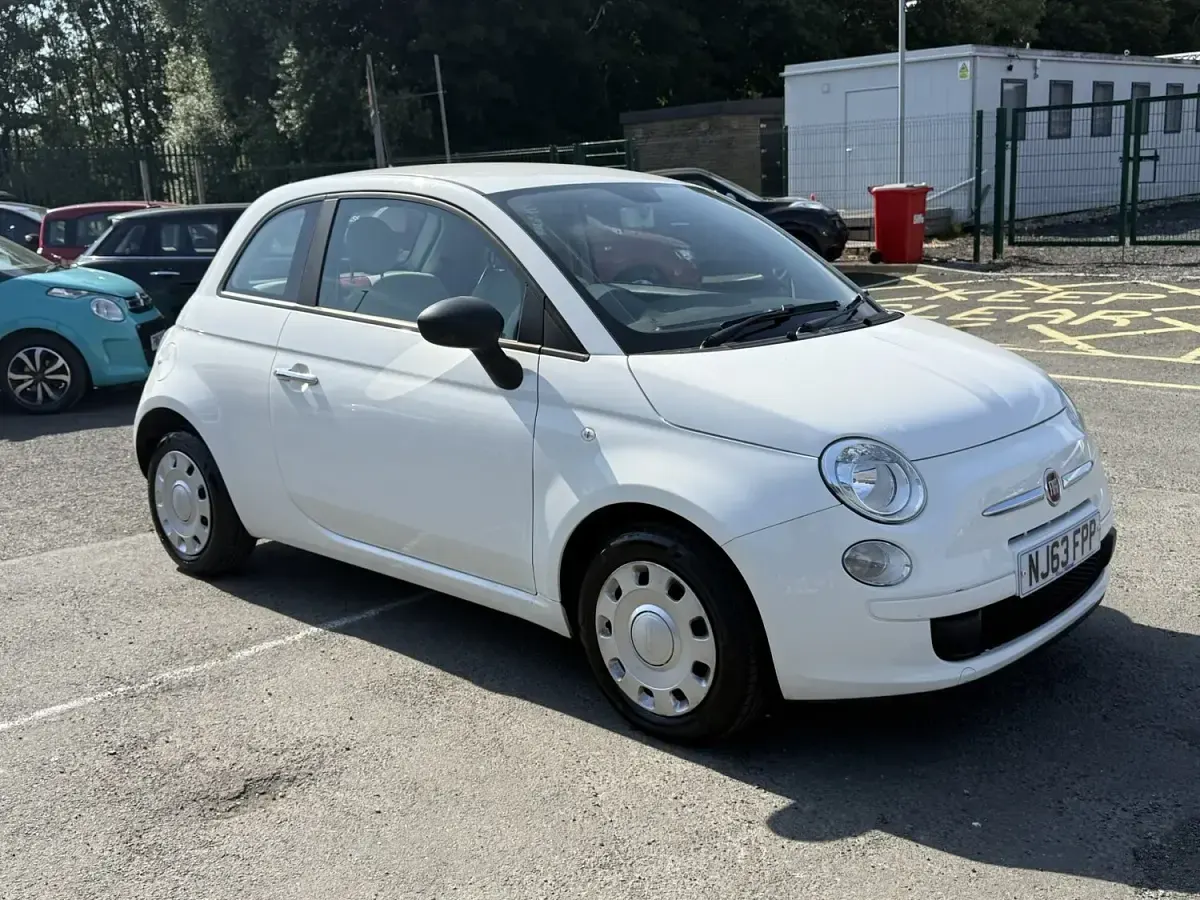Used Fiat 500 Pop 69 HP (50 kW) 2013 White Hatchback