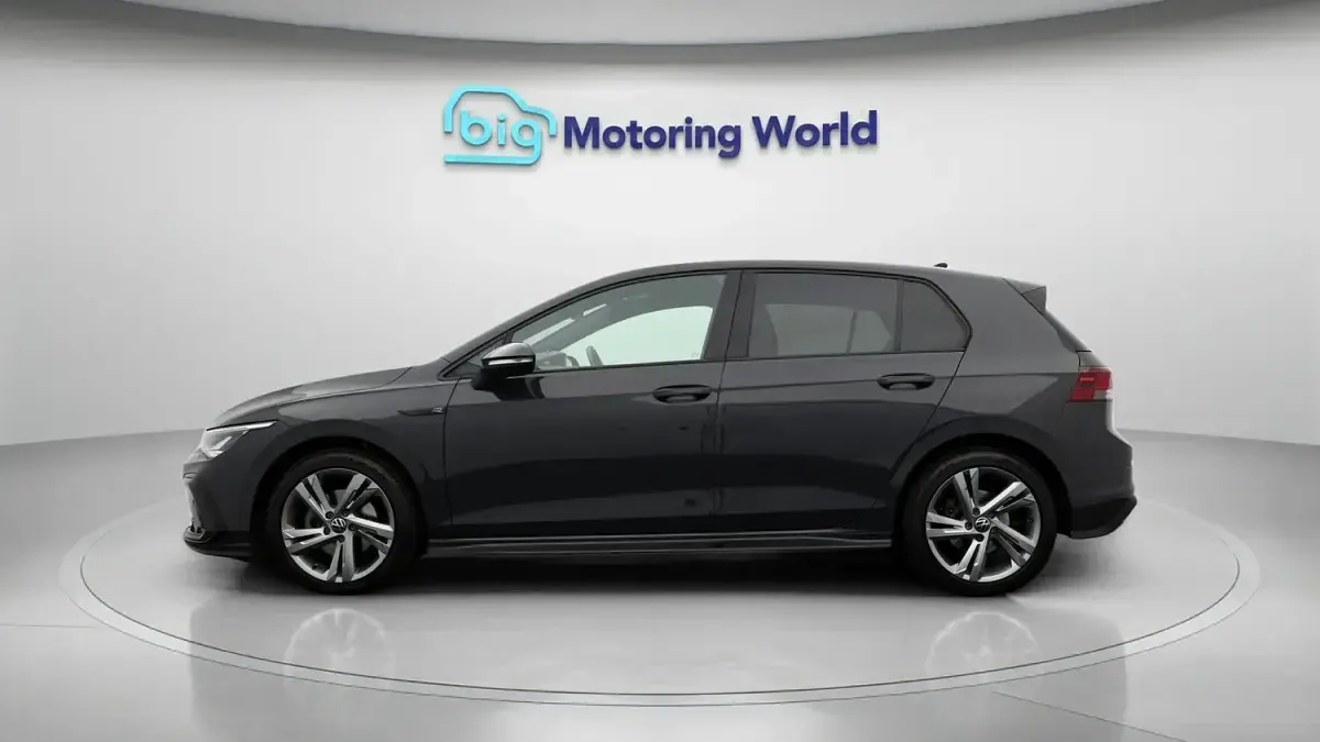 Used VW Golf VIII R-line 130 HP (95 kW) 2022 Grey Hatchback
