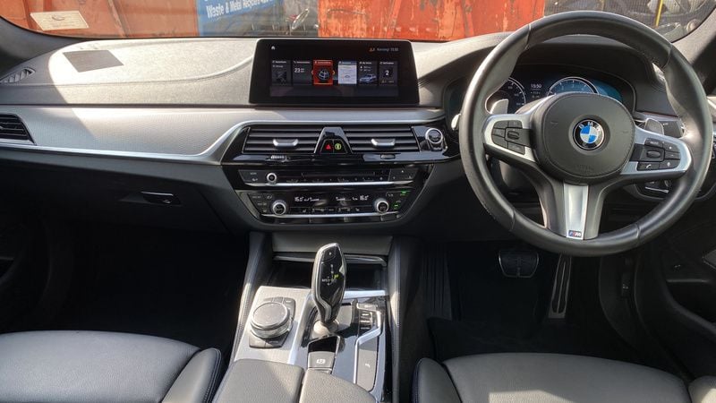 Used BMW 540 M Sport 335 HP (246 kW) 2018 Black Sedan
