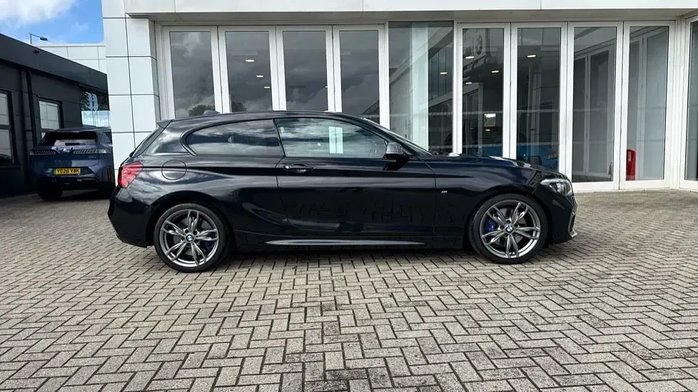 Used BMW M140 M Sport 335 HP (246 kW) 2019 Black Hatchback