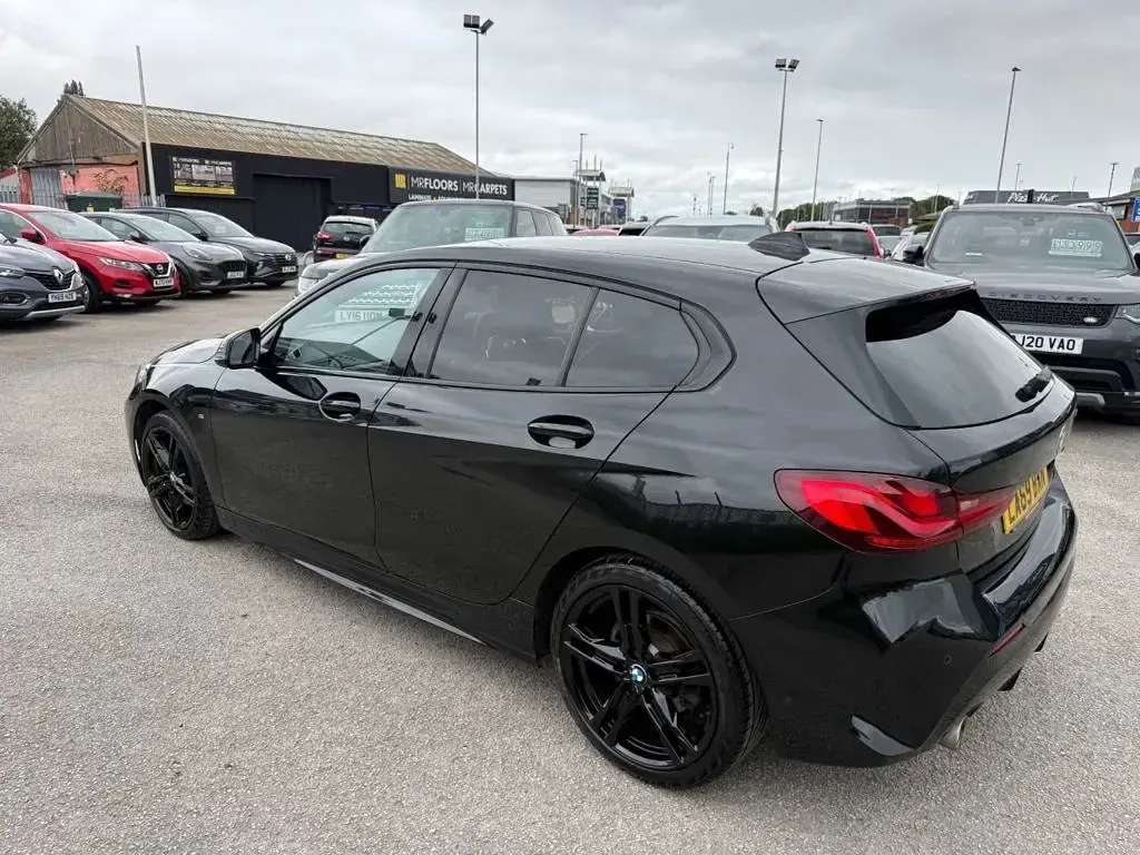 Used BMW 118 M Sport 140 HP (102 kW) 2020 Black Hatchback
