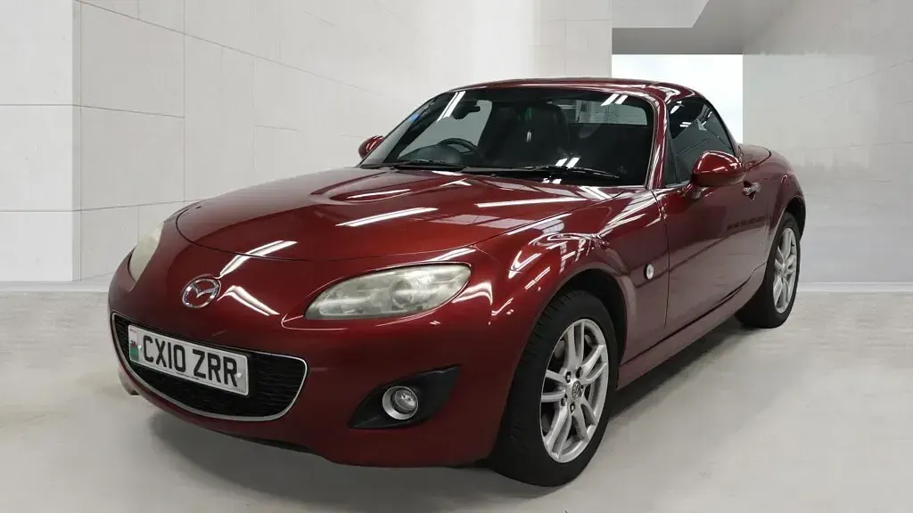 Used Mazda MX5 126 HP (92 kW) 2010 Red Cabriolet