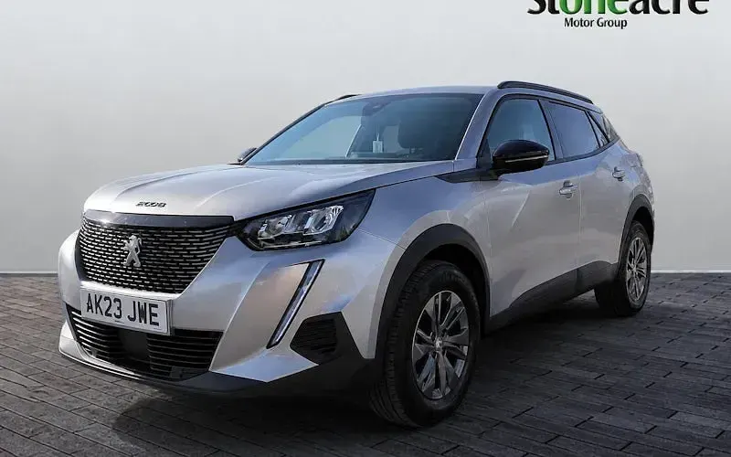 Used Peugeot 2008 Active+ 101 HP (74 kW) 2023 Grey SUV