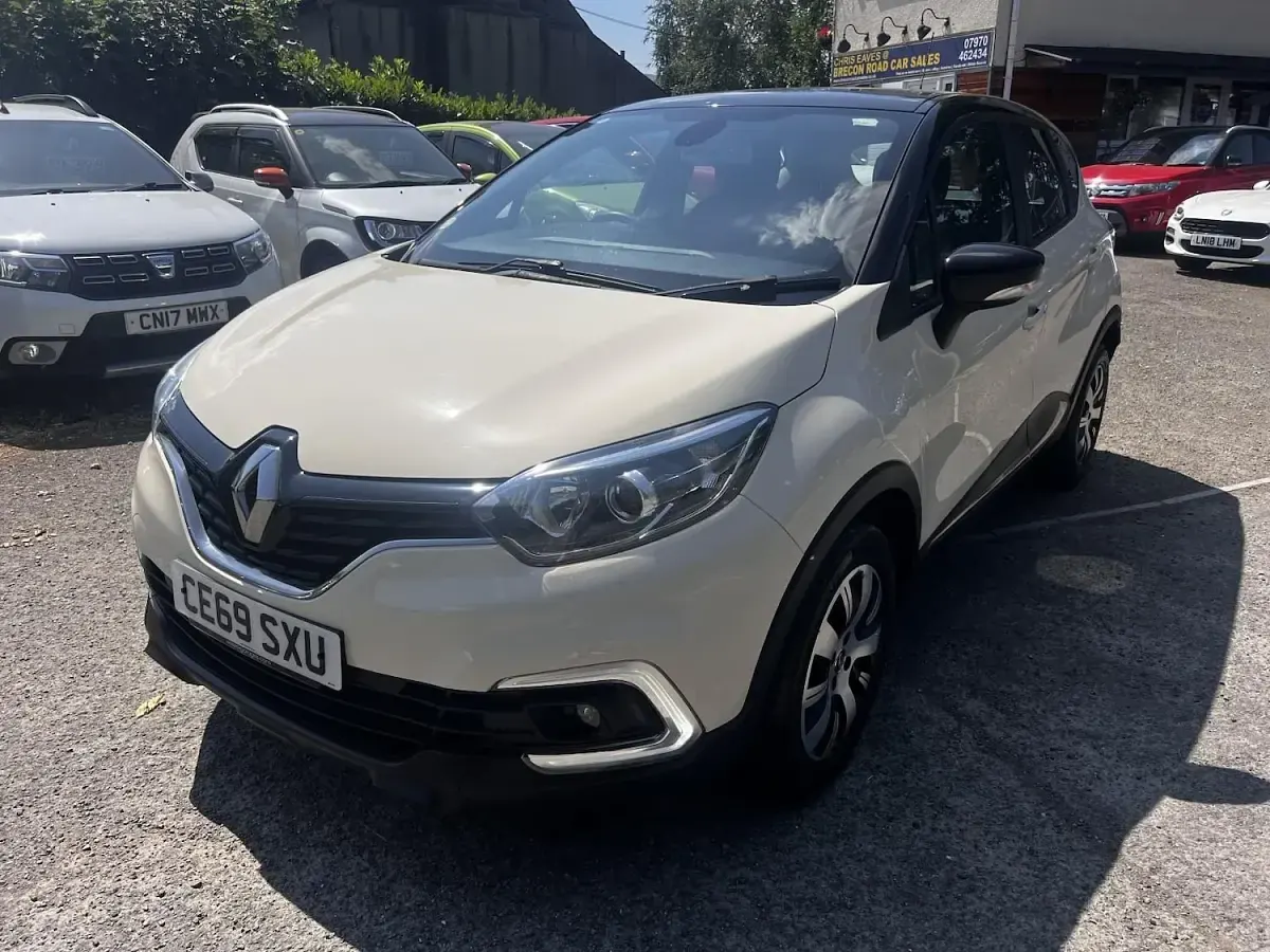 Used Renault Captur Play 90 HP (66 kW) 2019 SUV
