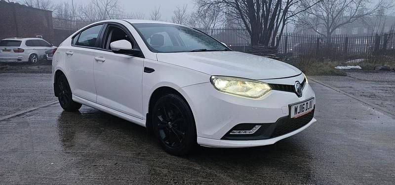 White Used 2016 MG MG6 Hatchback | £1,995 - Image 1/4