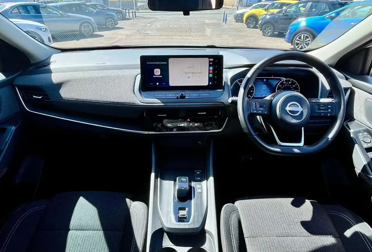 Used Nissan Qashqai Acenta Premium 190 HP (139 kW) 2024 White SUV