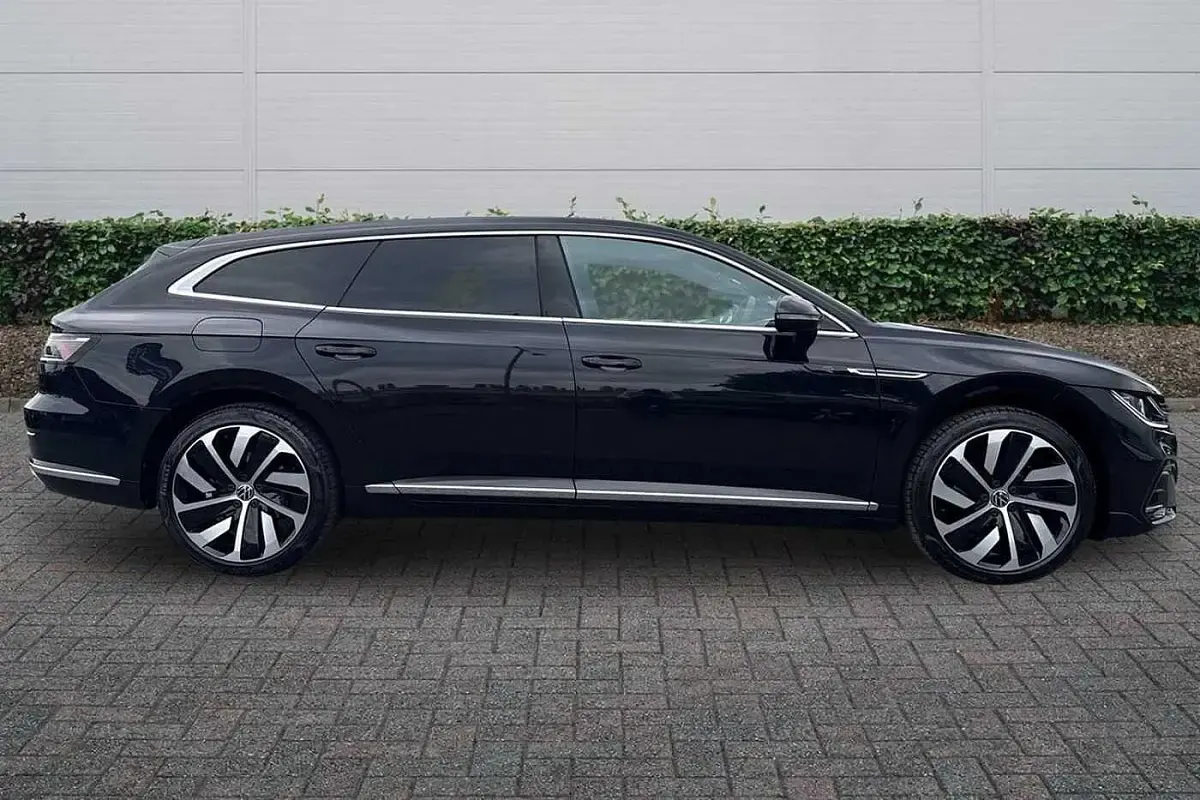 Used VW Arteon R-line 218 HP (160 kW) 2024 Black Estate