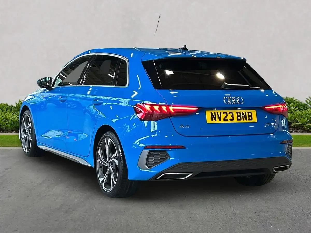 Used Audi A3 Sportback S-Line 150 HP (110 kW) 2023 Blue Hatchback