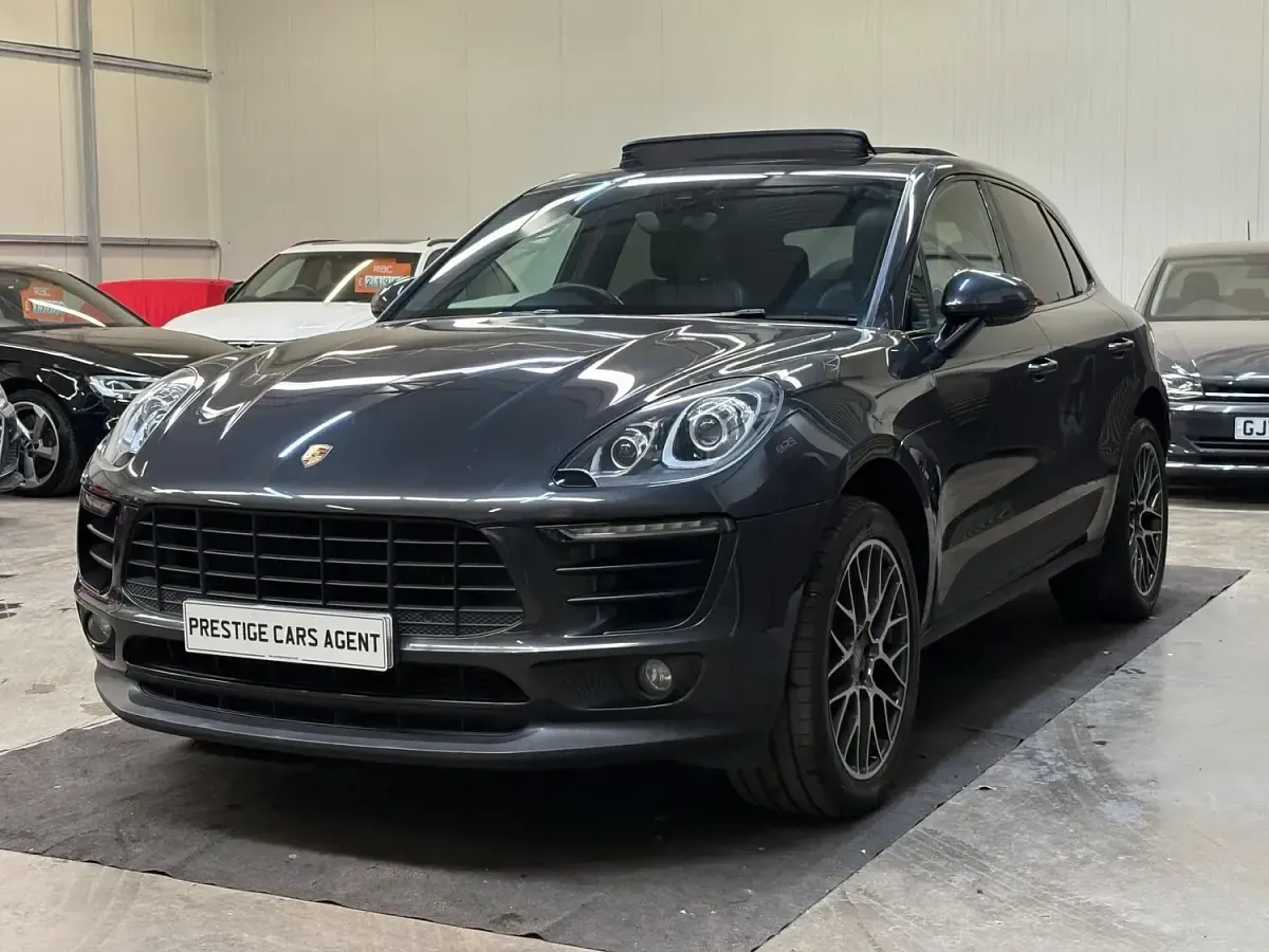 Used Porsche Macan 252 HP (185 kW) 2018 Grey SUV
