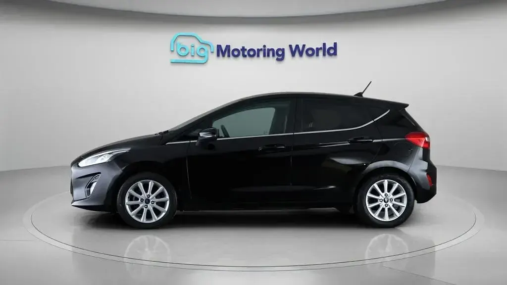 Used Ford Fiesta Titanium 125 HP (91 kW) 2021 Black Hatchback