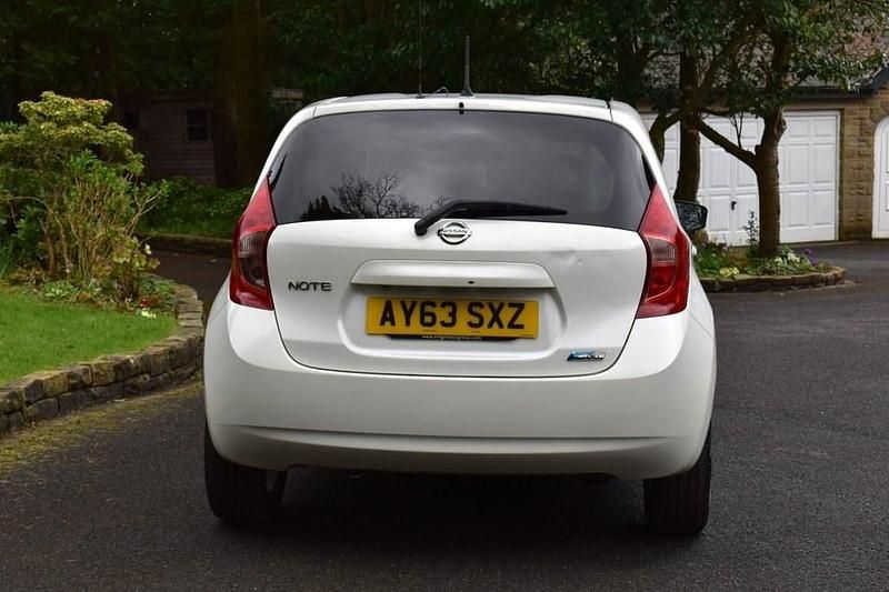 Used Nissan Note S 90 HP (66 kW) 2013 White Hatchback