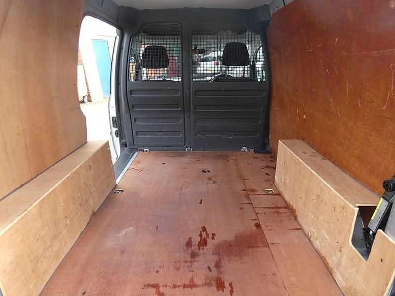 Used VW Caddy Highline 102 HP (75 kW) 2016 Silver MPV