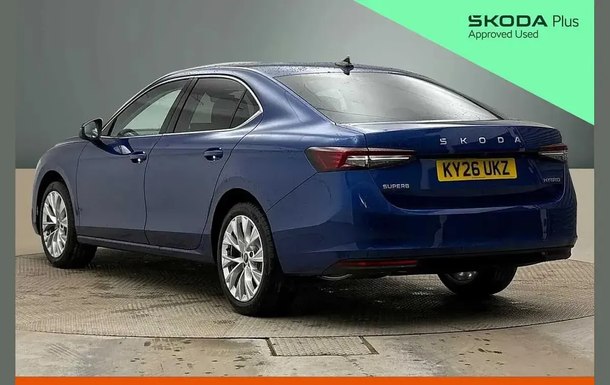 Nuevo Skoda Superb SE L 150 CV (110 kW) 2026 Azul Utilitario