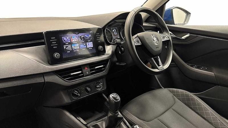 Used Skoda Kamiq SE 115 HP (84 kW) 2019 Race blue metallic SUV