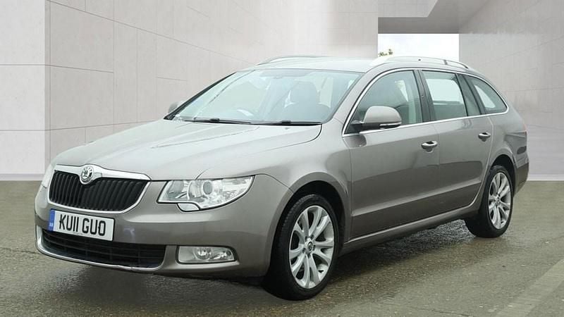 Used Skoda Superb SE 2011 Purple Estate
