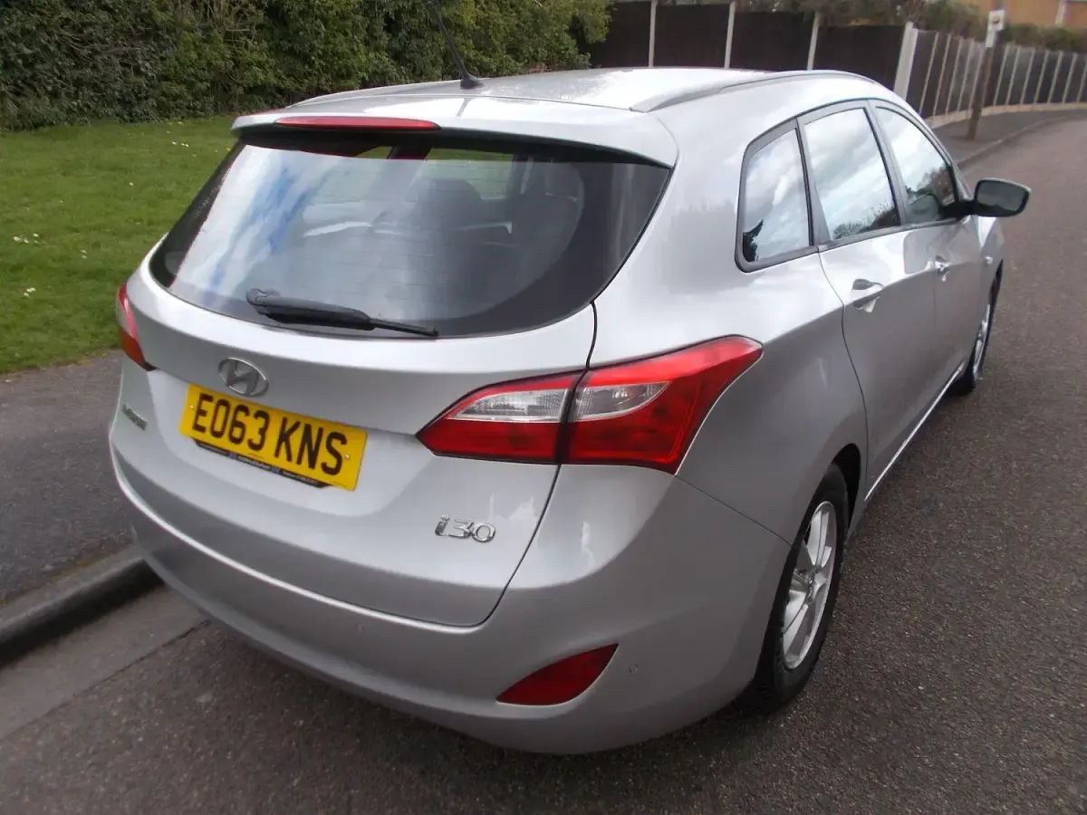 Usado Hyundai i30 Active 2013 Prateado Carrinha