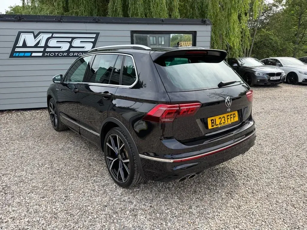 Used VW Tiguan R 320 HP (235 kW) 2023 Black SUV