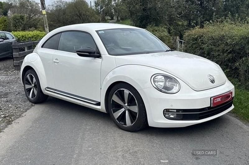 White Used 2013 VW Beetle Sportline Hatchback | £5,490 (Fair price) - Image 1/1