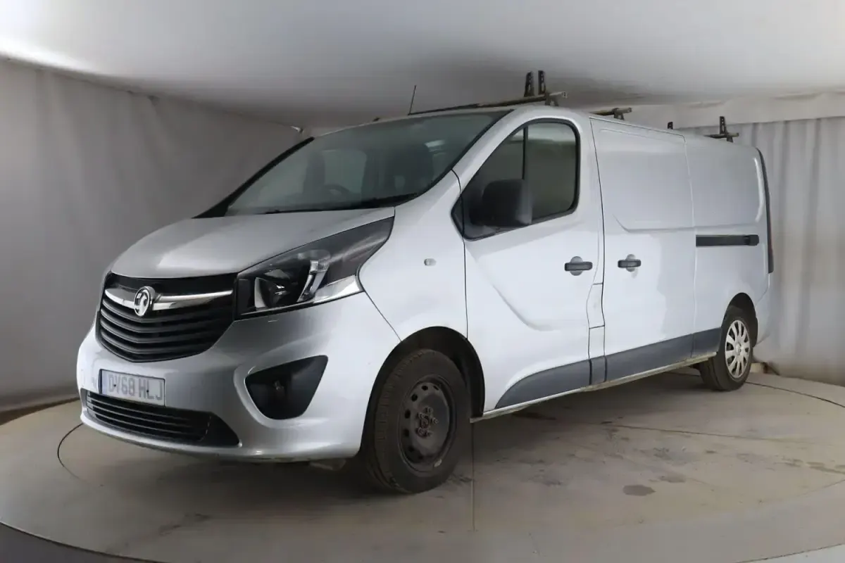 Gebraucht Vauxhall Vivaro Sportive 2018 Silber
