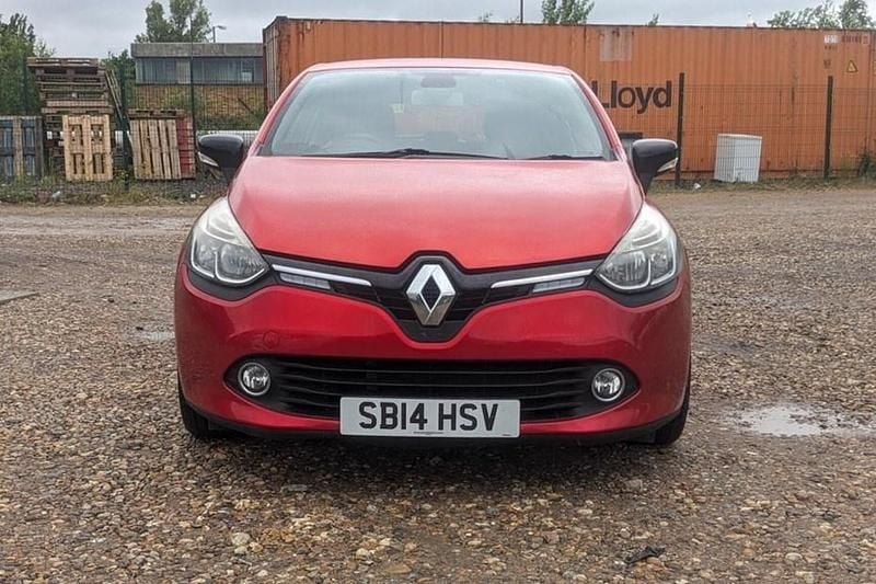 Red Used 2014 Renault Clio IV Dynamique Hatchback | £2,995 (Fair price) - Image 1/1