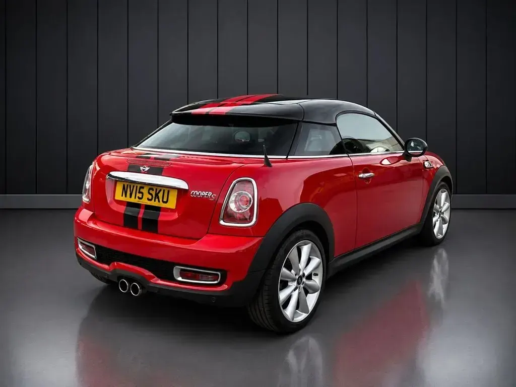Usado Mini Cooper S Coupé 184 HP (135 kW) 2015 Vermelho Coupé