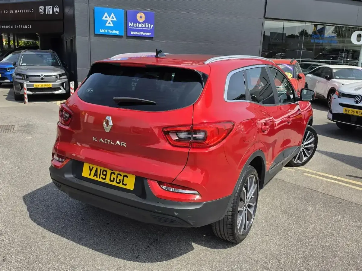Used Renault Kadjar Iconic 138 HP (101 kW) 2019 Red SUV