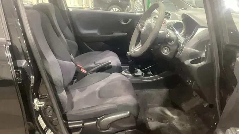 Used Honda Jazz SE 90 HP (66 kW) 2010 Black Hatchback