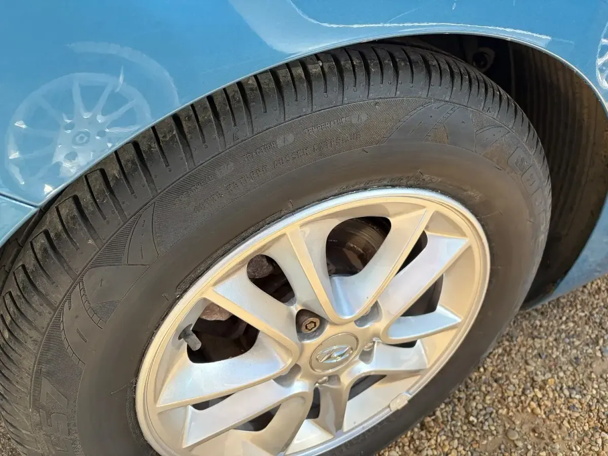Used Hyundai i30 Active 100 HP (73 kW) 2012 Blue Hatchback