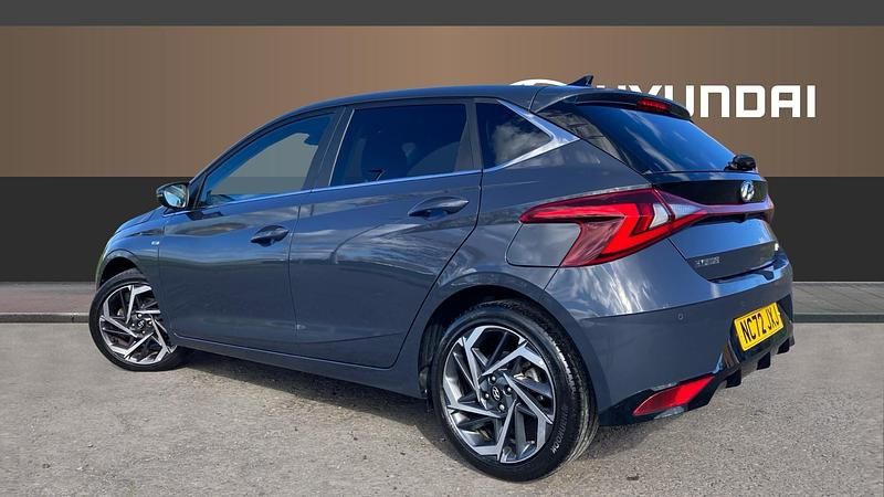 Used Hyundai i20 Premium 100 HP (73 kW) 2022 Grey Hatchback