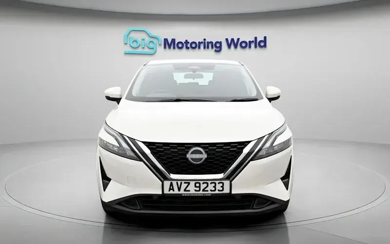 Used Nissan Qashqai Acenta Premium 140 HP (102 kW) 2023 White SUV