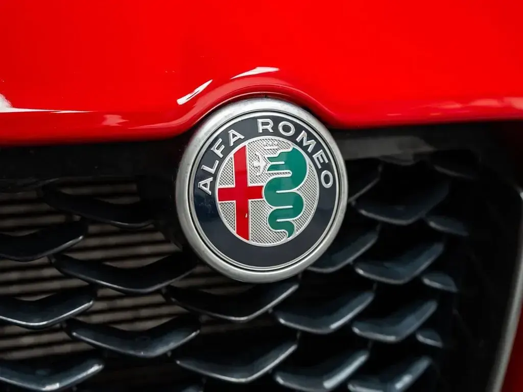 Used Alfa Romeo Stelvio Competizione 280 HP (205 kW) 2023 Red SUV