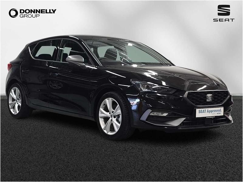 New Seat Leon FR 114 HP (83 kW) 2025 Black Hatchback