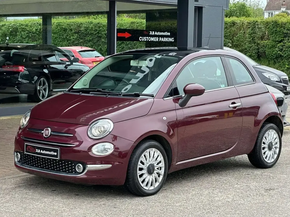 Used Fiat 500 Lounge 69 HP (50 kW) 2018 Red Hatchback
